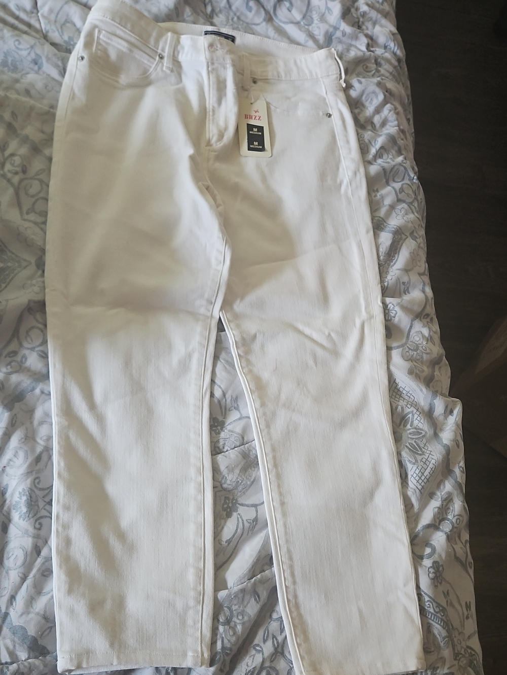 Women’s White Straight-Leg Jeans